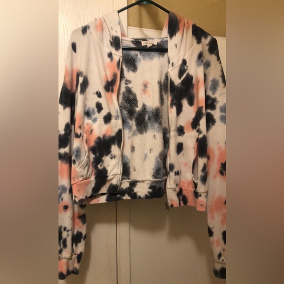 Light colored hoodie - Picture 3 of 3